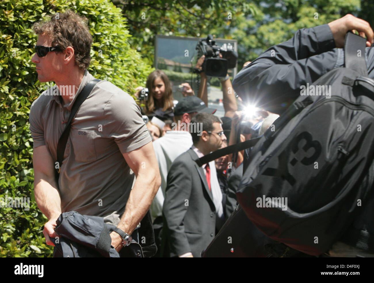 German national goalie Jens Lehmann (L) leaves the bus as the German national squad arrives at the team's hotle in Ascona, Switzerland, 03 June 2008. Photo: OLIVER BERG Stock Photo