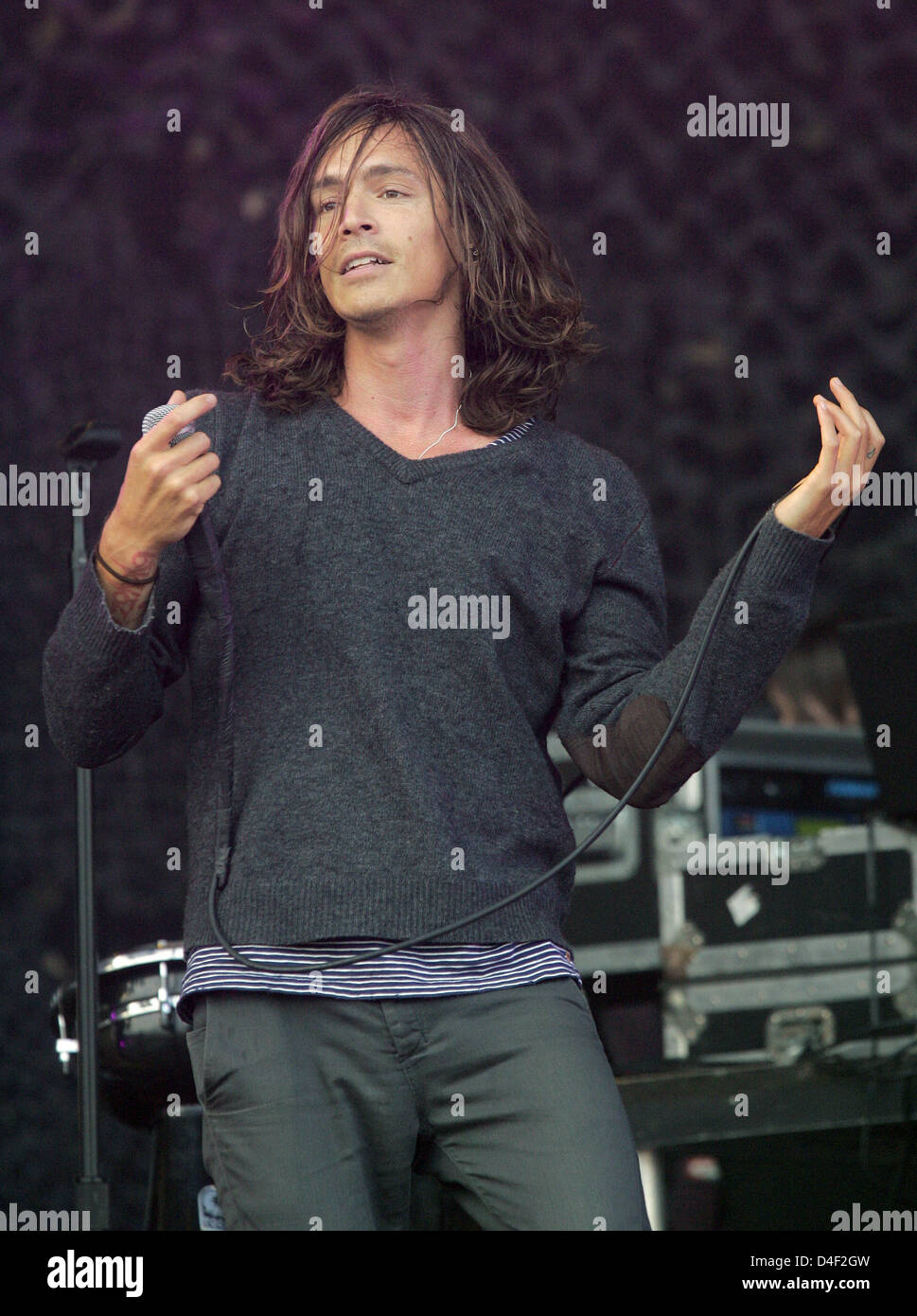 Lead singer of US crossover band 'Incubus', Brandon Boyd, performs at the annual open air music festival 'Rock im Park' in Nuremberg, Germany, 07 June 2008. The three-day event with 60,000 visitors and 90 performing bands ends on 08 June. Photo: Daniel Karmann Stock Photo