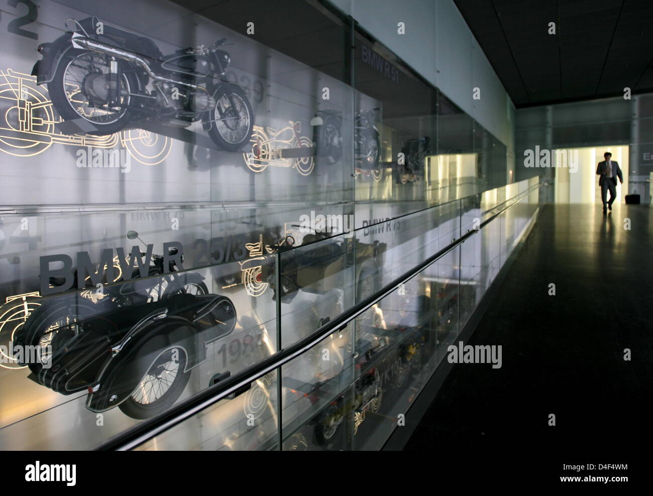 The picture shows different BMW motorbikes in the BMW Museum in Munich ...