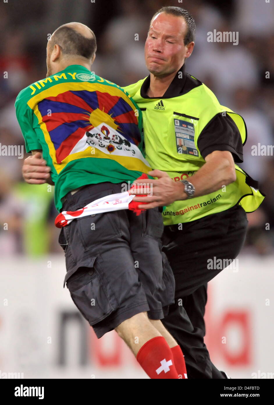streaker euro 2020 streaker euro 2020