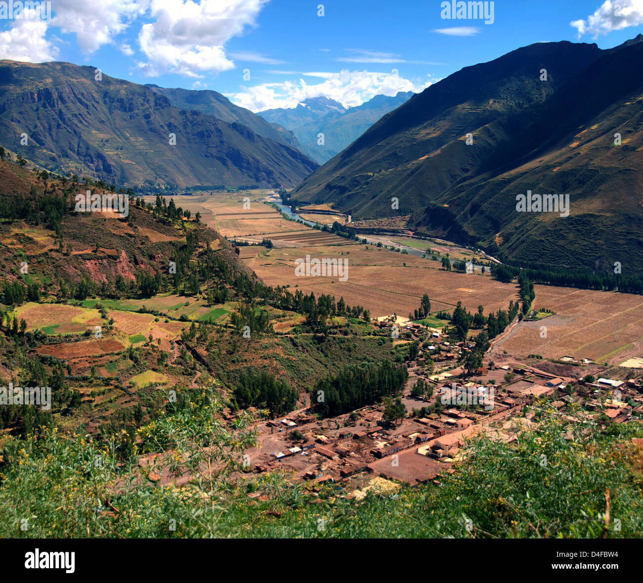Sacred Valley landscape in the Peruvian Andes Stock Photo