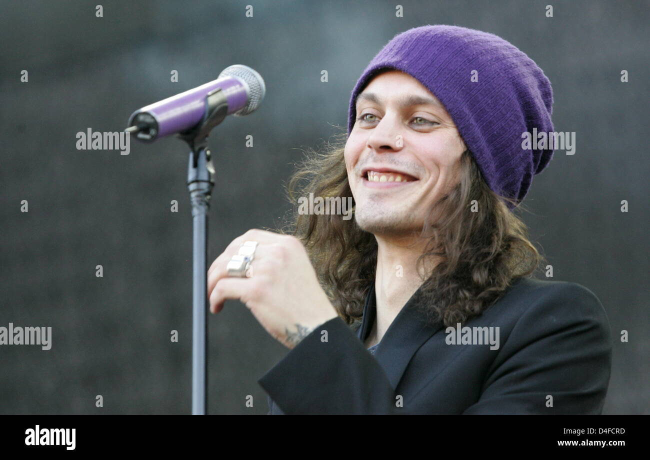 Pretending😍  Ville valo, Ville, Singer