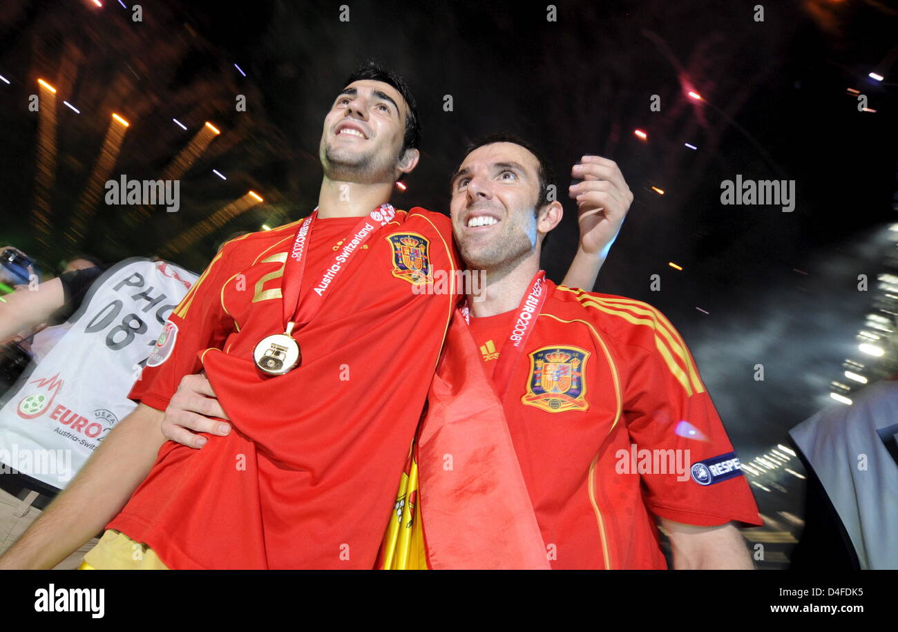 Raul Albiol L And Carlos Marchena Of Spain Jubilate After The Uefa Euro 2008 Final Match Between Germany And Spain At The Ernst Happel Stadium In Vienna Austria 29 June 2008 Spain
