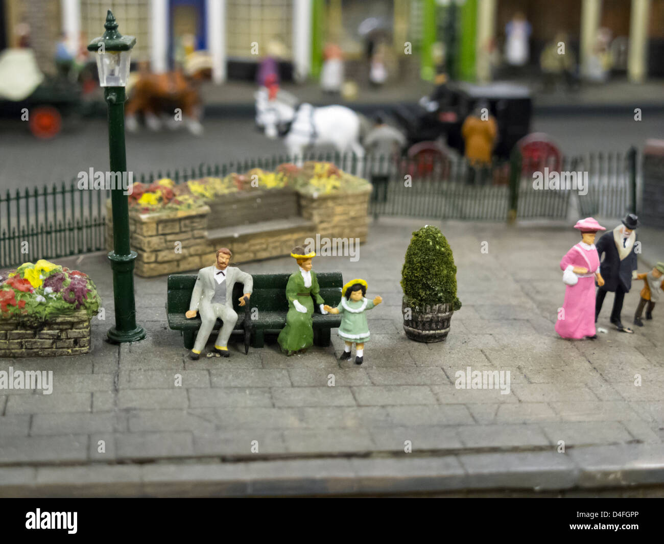 Scale figures hires stock photography and images Alamy