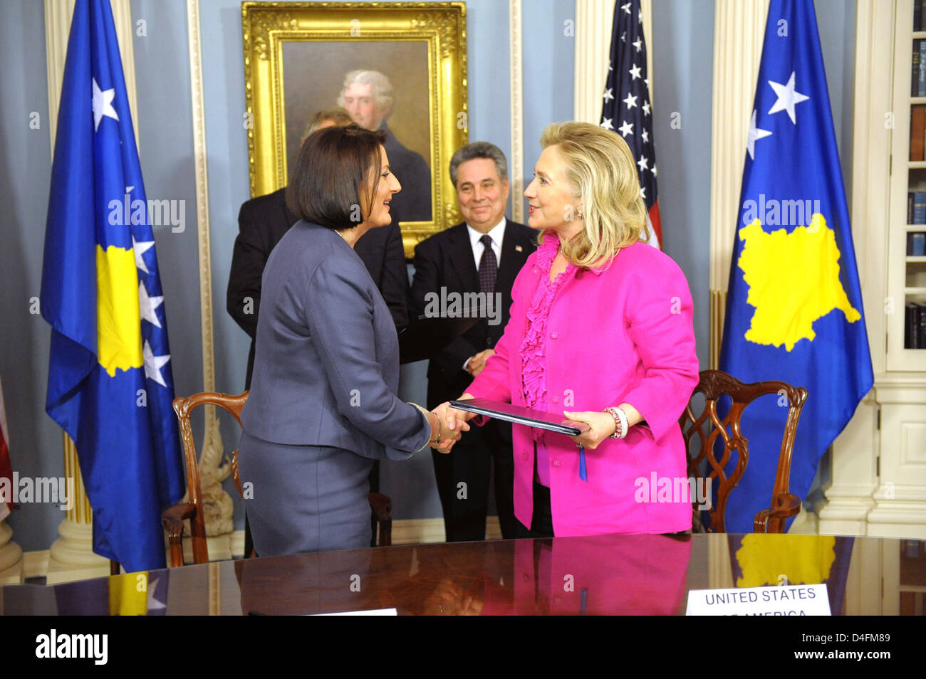 Secretary Clinton Shakes Hands With President of Kosovo Jahjaga Stock Photo