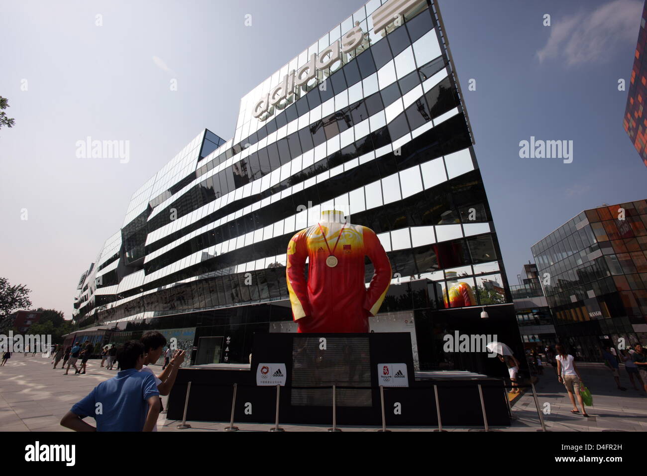 Page 3 - Adidas Store High Resolution Stock Photography and Images - Alamy