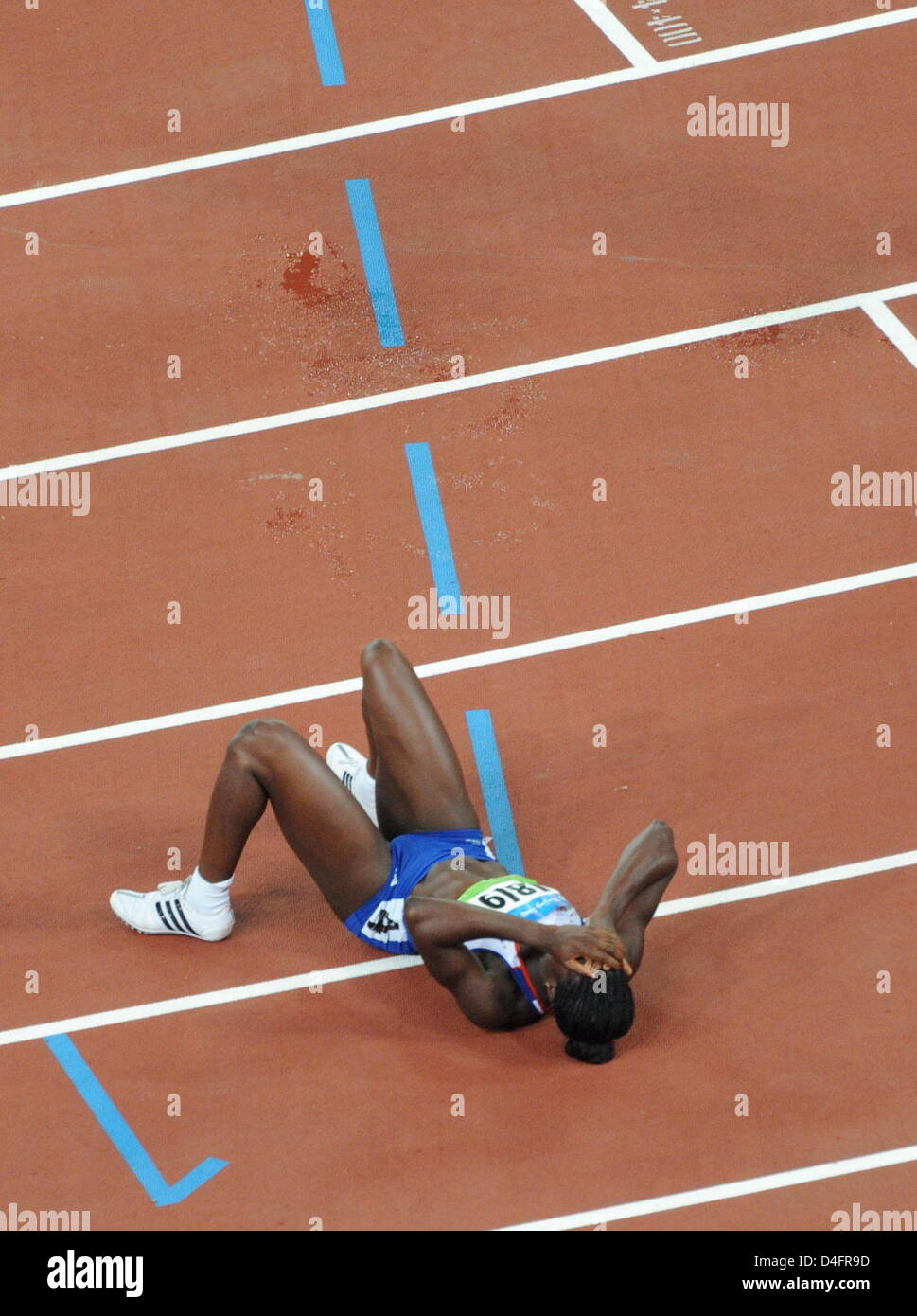 Christine Ohuruogu of Great Britain reacts after winning Women's 400m ...