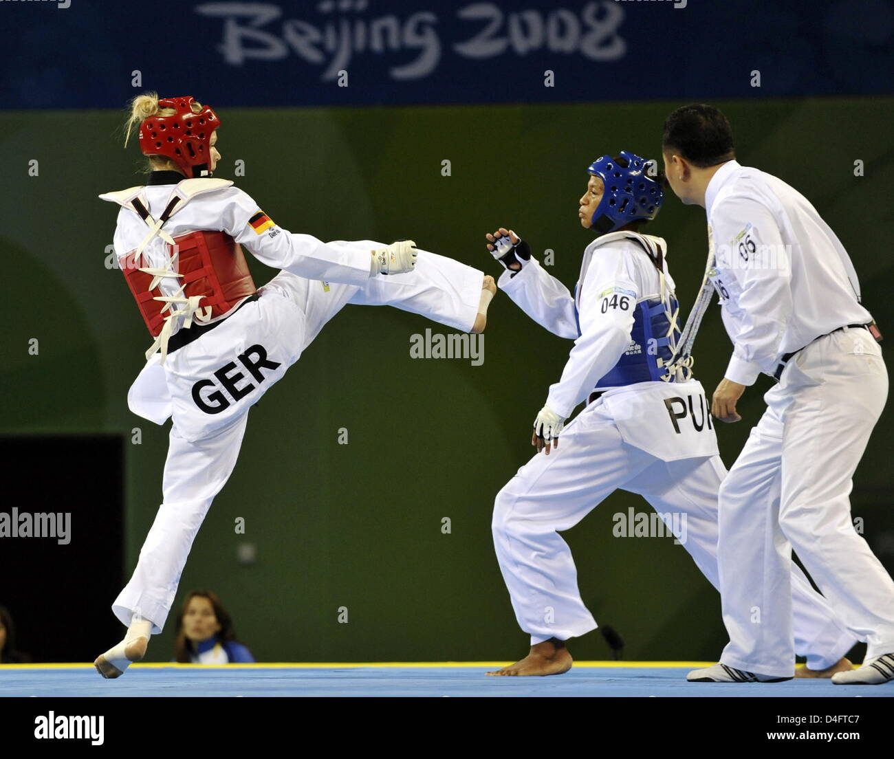 Olympia Taekwondo High Resolution Stock Photography And Images Alamy