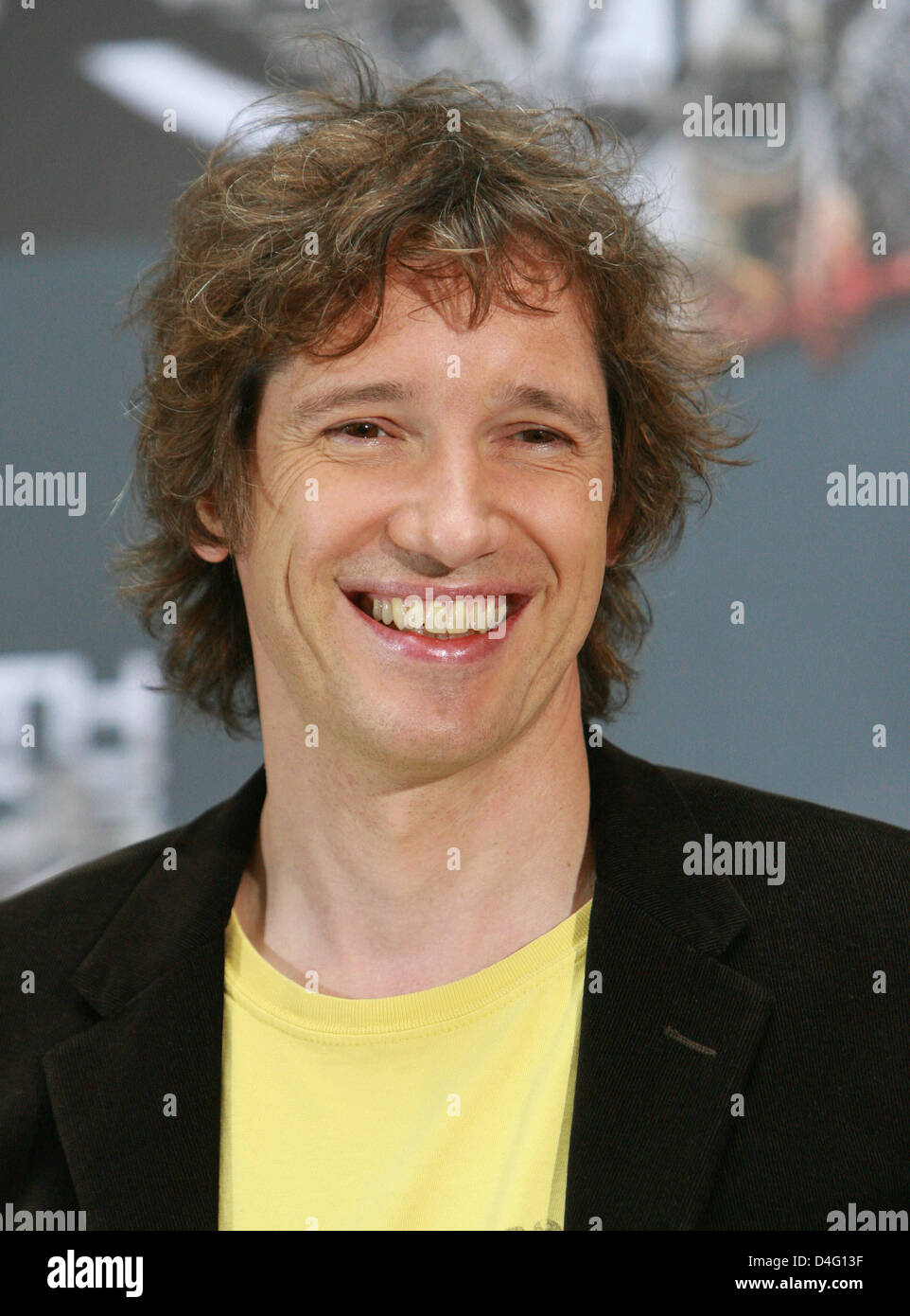 British actor Paul W.S. Anderson poses during the photocall for the movie 'Death Race' in Berlin, Germany, 11 September 2008. The remake of trash classic 'Death Race 2000', in which prisoners attend a jail-race, will premiere in German cinemas on 27 November 2008. Photo: JENS KALAENE Stock Photo