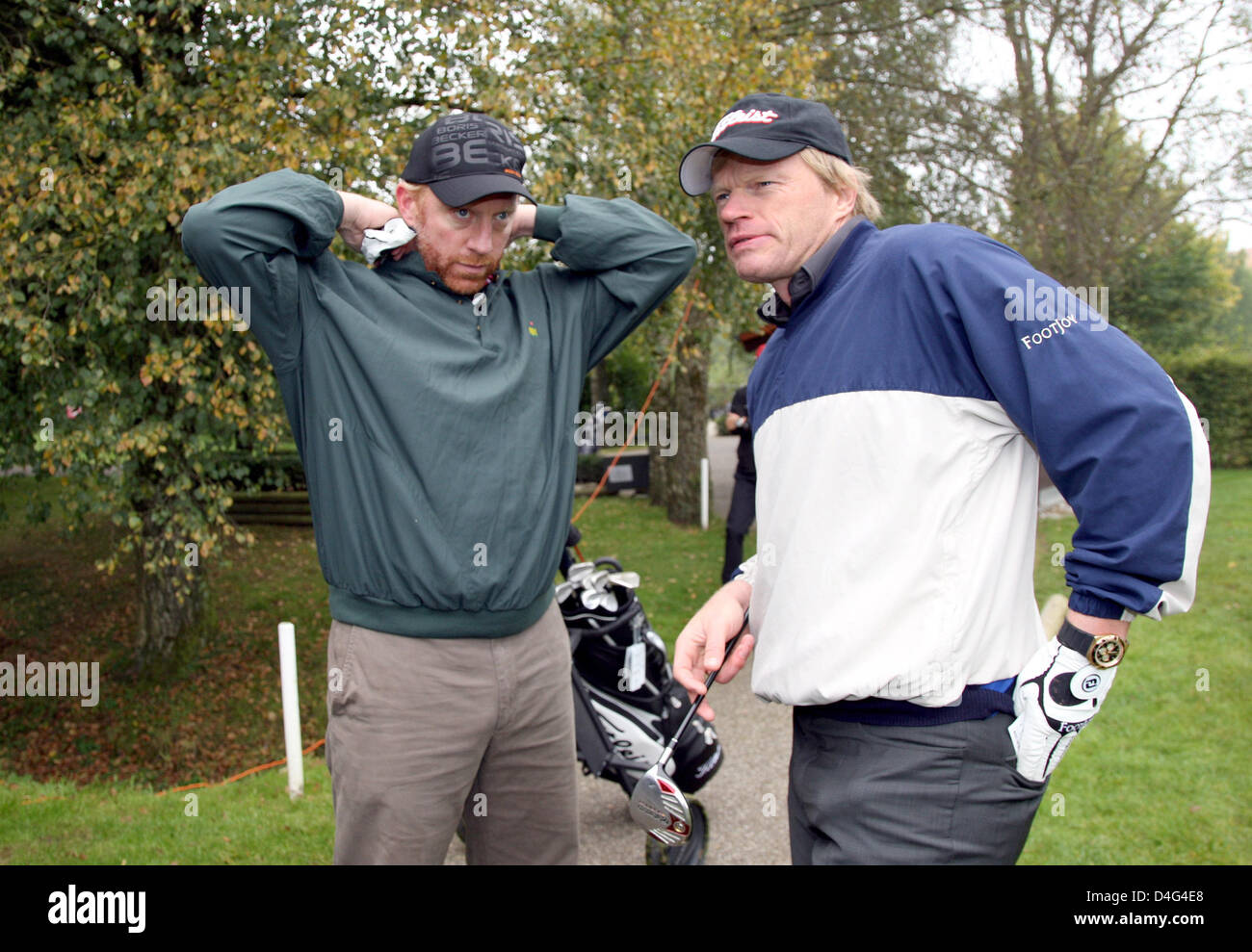 The picture shows former goal keeper Oliver Kahn (R) and former tennis professional Boris Becker during the 'Boris Becker Oktoberfest Golf Trophy' for the benefit of the Clever-Becker foundation on the golf course of Schloss Egmating, 30 kilometres to the southeast of Munich, Germany, 28 September 2008. The 'Oktoberfest Golf Trophy' takes place for the sixth time. Photo: Ursula Due Stock Photo