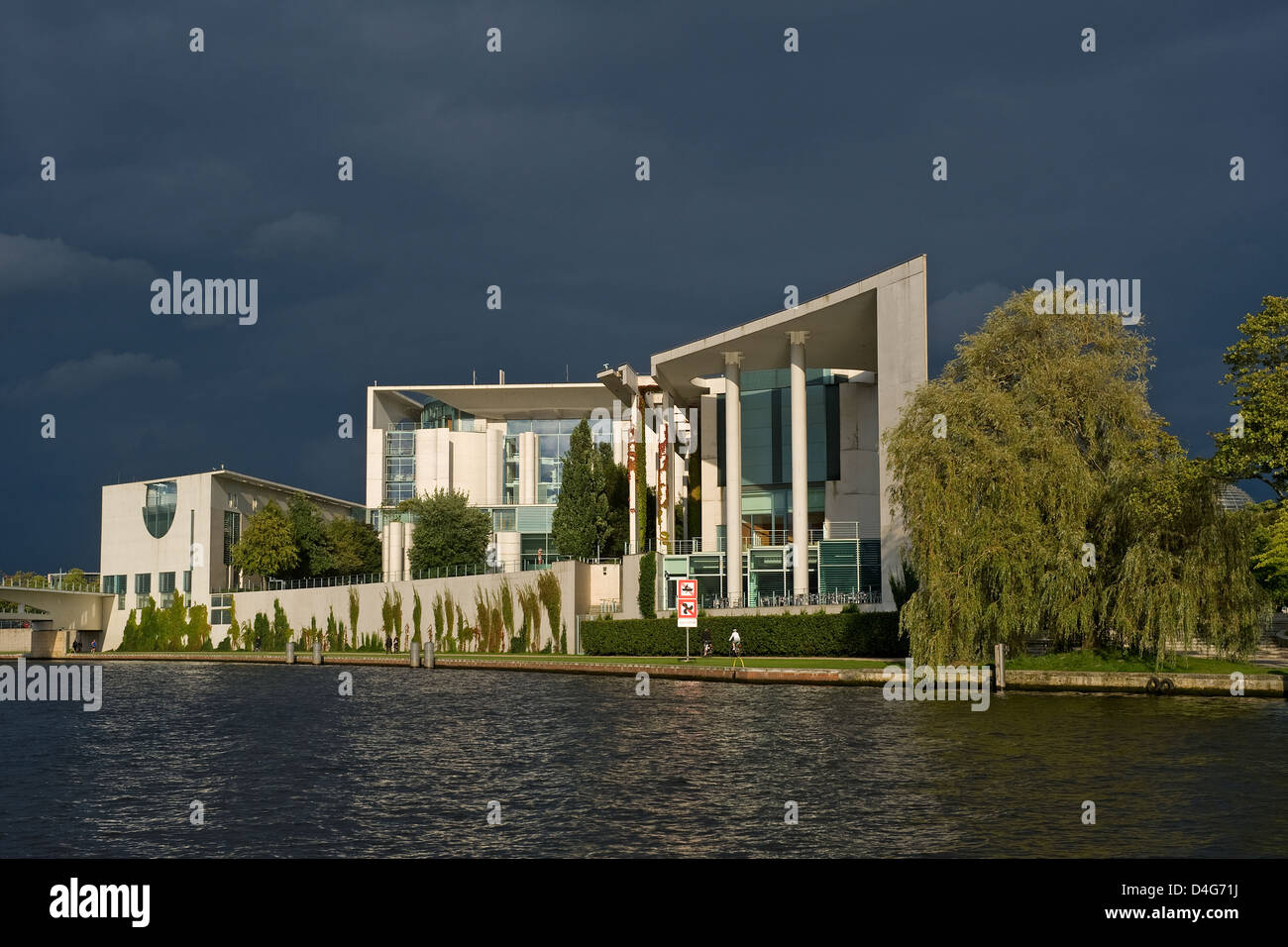 Berlin, Germany, the Federal Chancellery under dark clouds Stock Photo ...