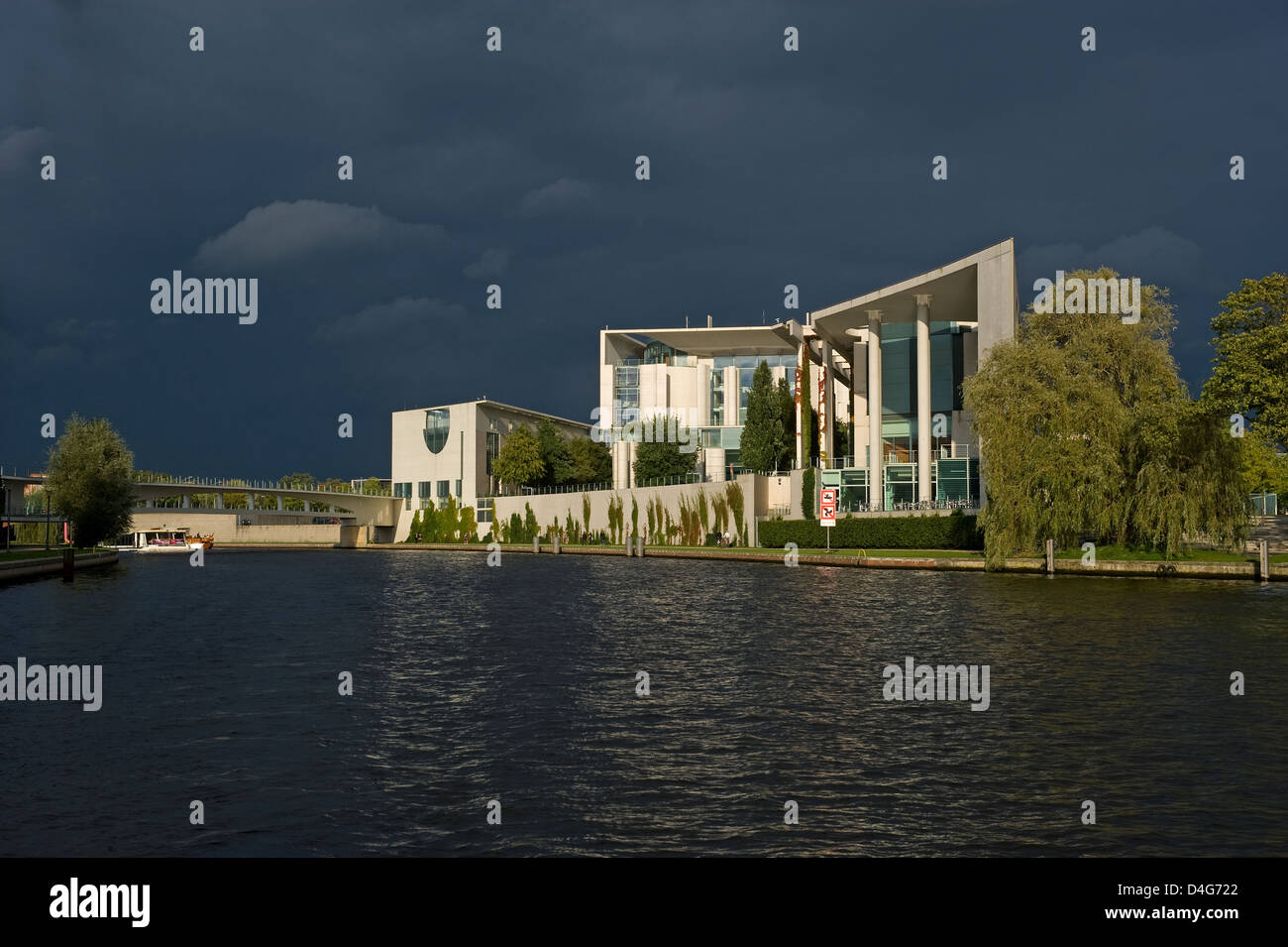 Berlin, Germany, the Federal Chancellery under dark clouds Stock Photo ...