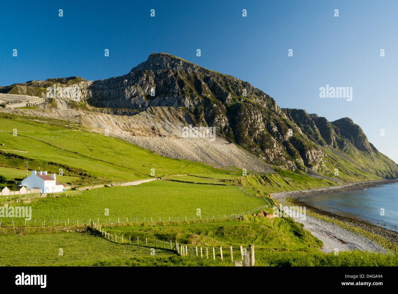 Tre'r Ceiri, Yr Eifl Mountains from Trefor, Lleyn ...