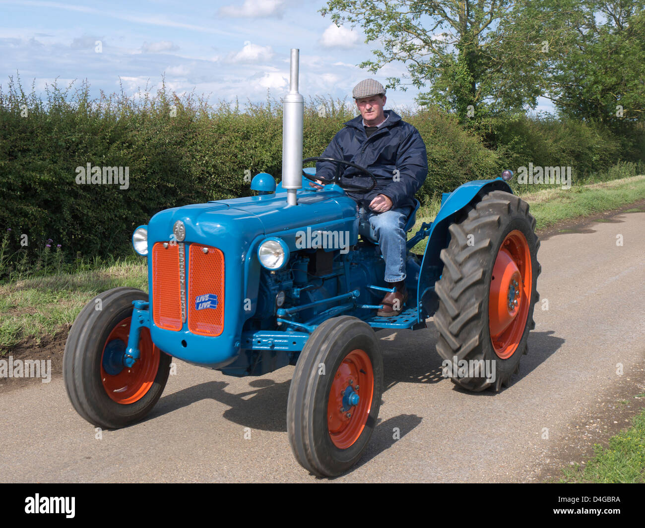 Fordson Dexta Hi-Res Stock Photography And Images - Alamy