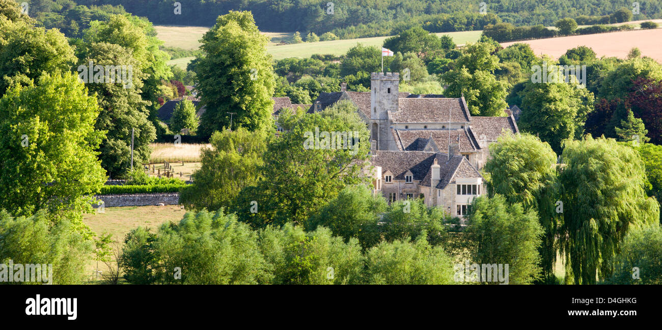 Pretty countryside surrounding the Cotswolds village of Swinbrook, Oxfordshire, England. Summer (July) 2010. Stock Photo