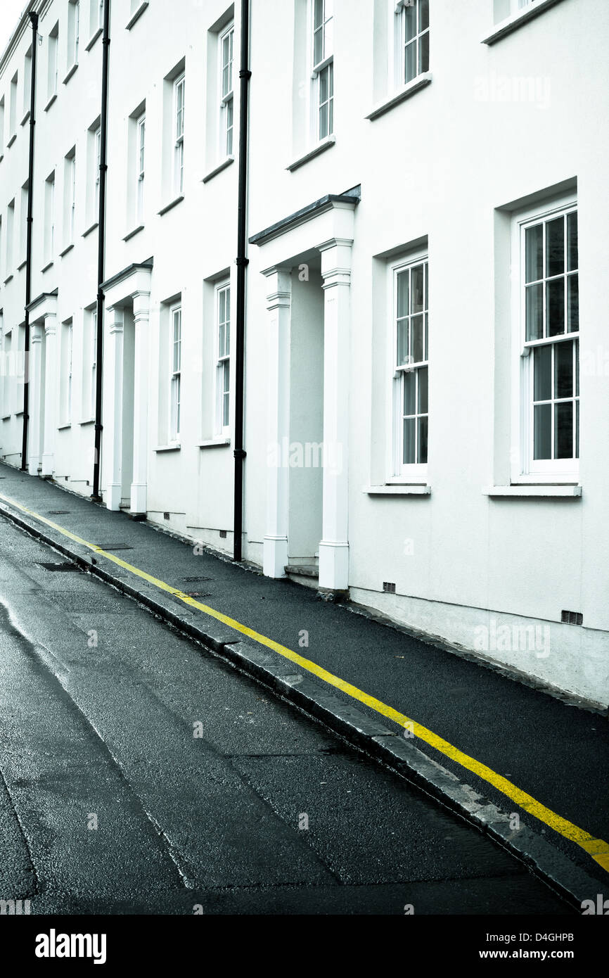 Elegant houses hi-res stock photography and images - Alamy