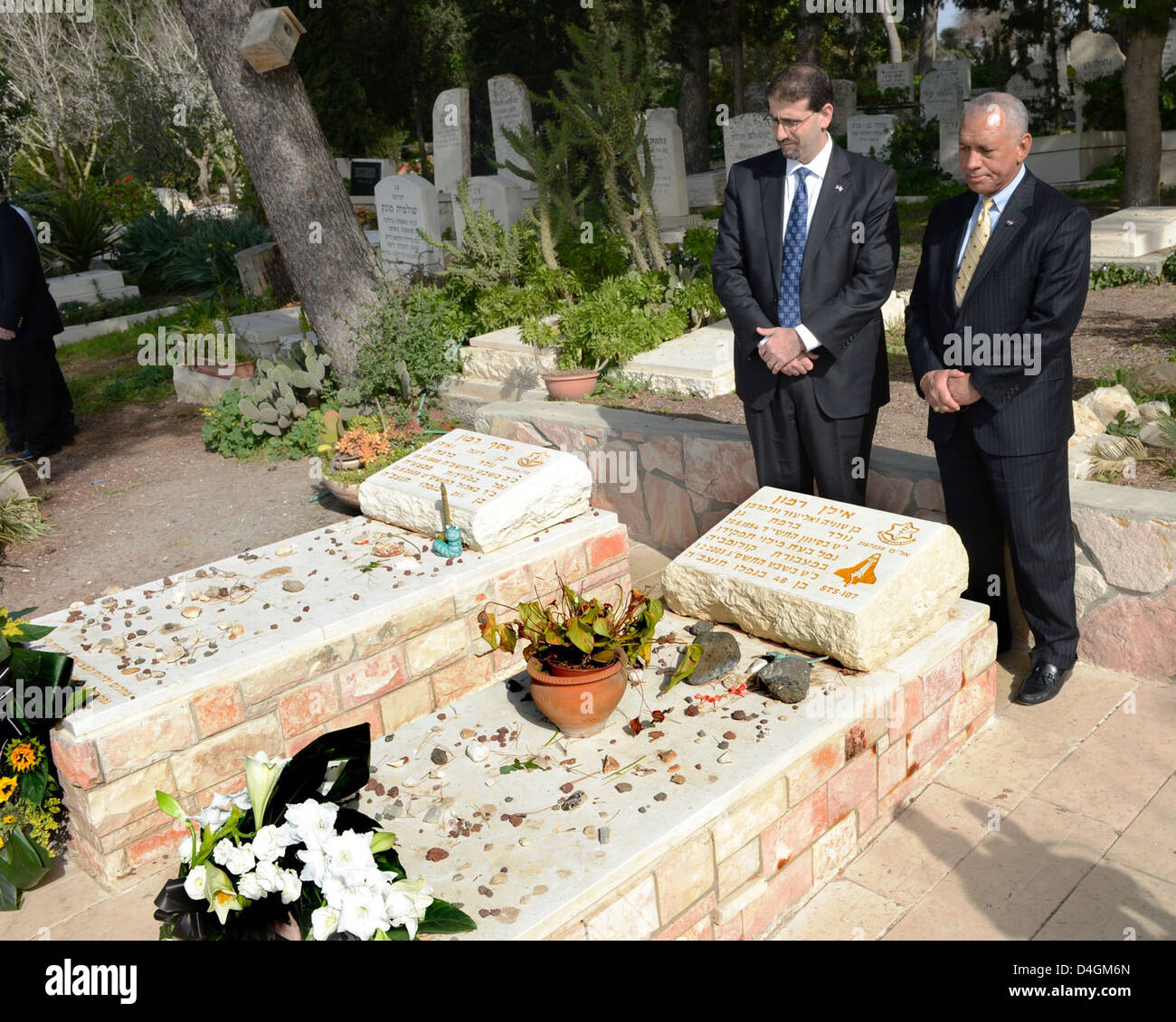 Assaf Ramon Administrator Bolden and Ambassador Shapiro Visit the Graves of of Ilan ...