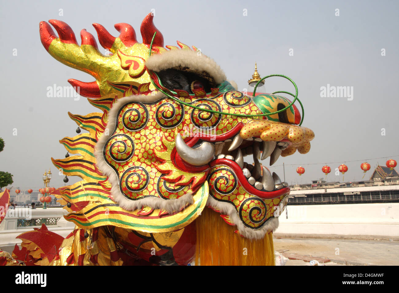 Chinese dragon head Stock Photo Alamy