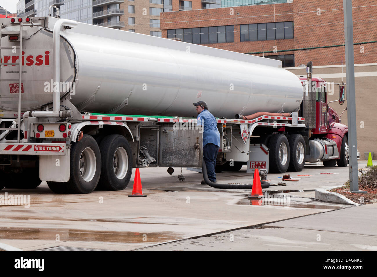 Gasoline Tanker High Resolution Stock Photography and Images Alamy
