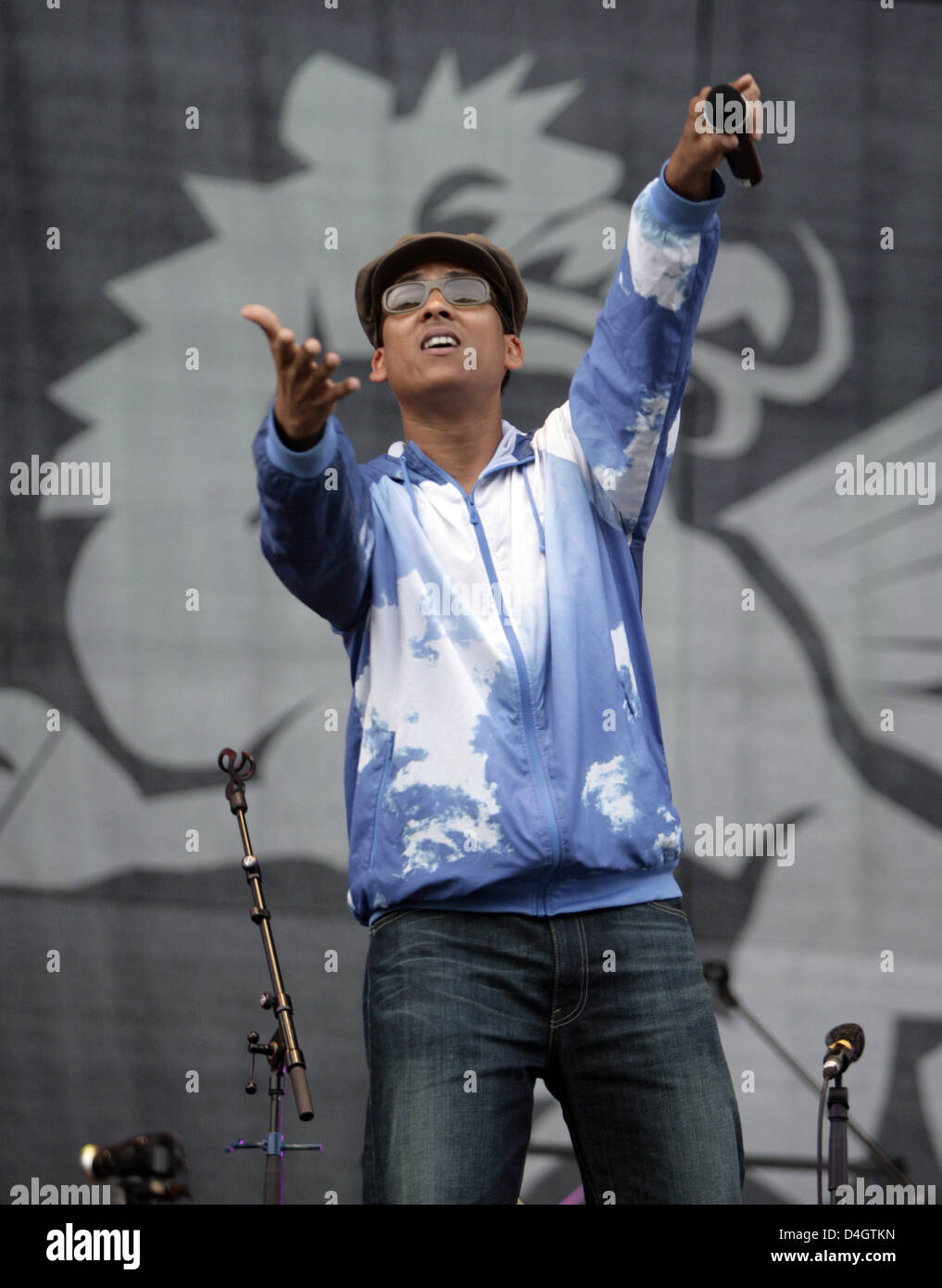  Singer Xavier Naidoo is pictured during his performance in Offenbach Motiv 