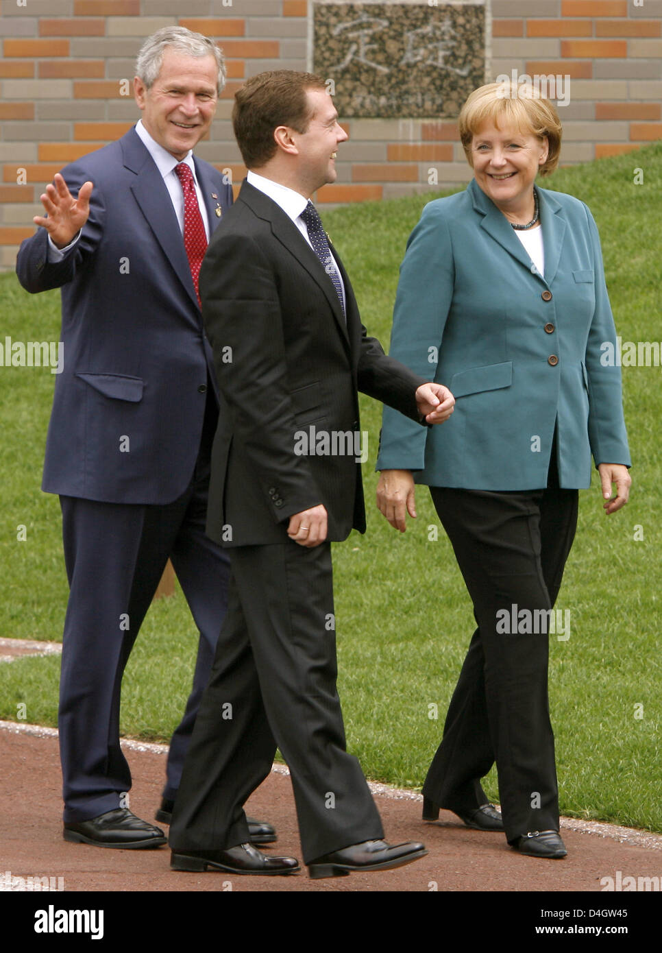 Us President George W Bush L R Russian President Dmitry Medvedev Stock Photo Alamy