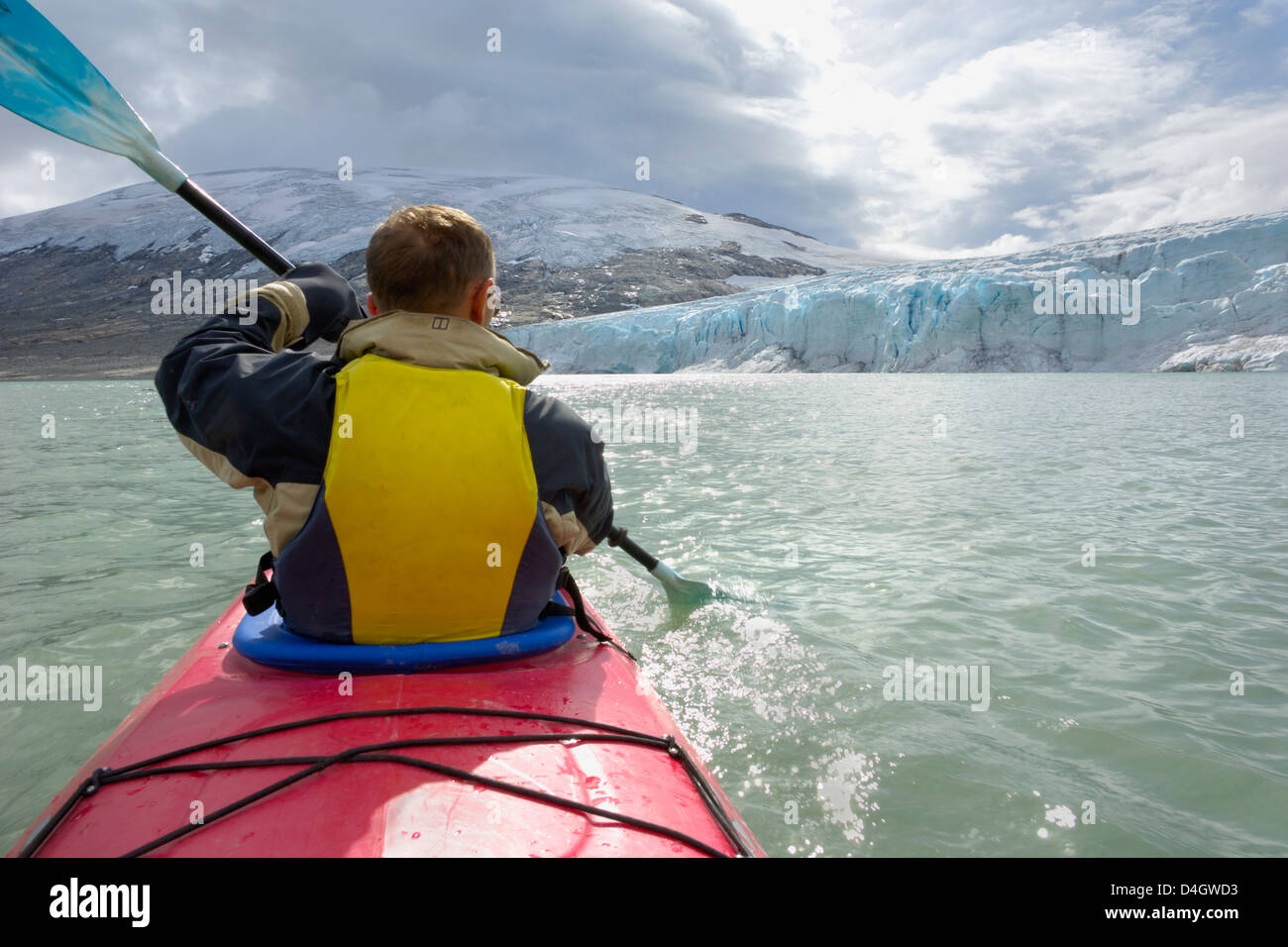 Kayaking to Austdalsbreen Glacier, Styggevatnet Lake, Jostedalsbreen Icecap, Sogn og Fjordane, Norway, Scandinavia Stock Photo