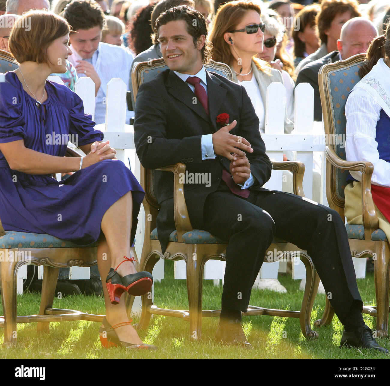 Prince Carl Philip of Sweden (C) is pictured while celebrating the 31th birthday of his sister Crown Princess Victoria at the sports arena in Borgholm, Sweden, 14 July 2008. Photo: Albert Philip van der Werf (Attention: NETHERLANDS OUT!) Stock Photo