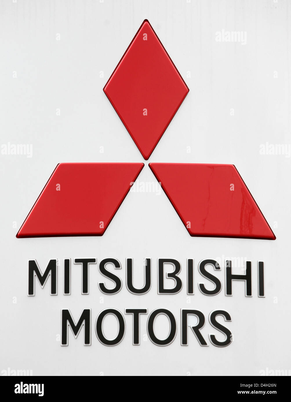 The logo of Japanese car producer Mitsubishi seen in Hamburg, Germany, 24 April 2008. Photo