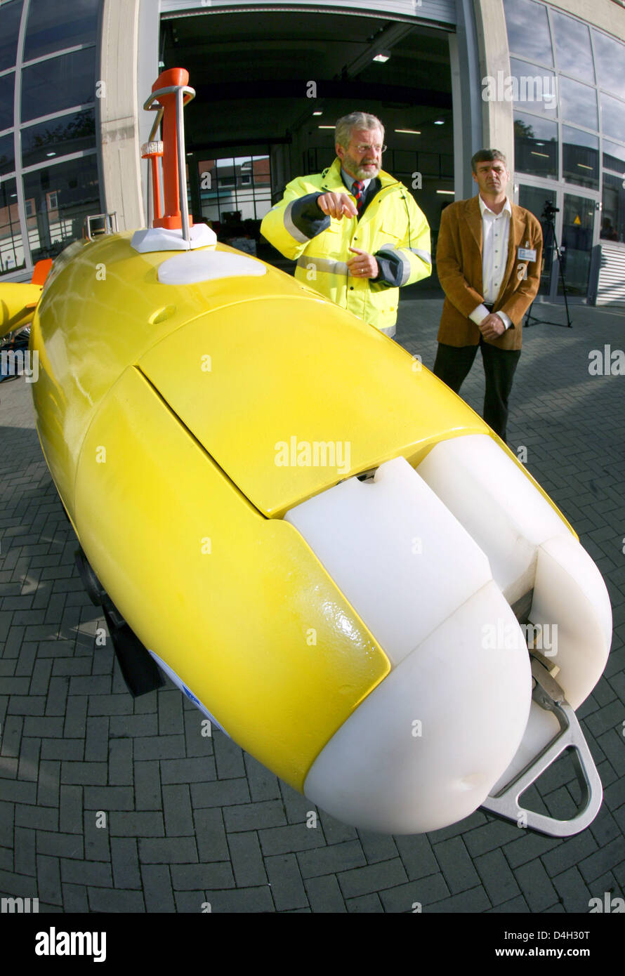 Deep submergence vehicle hi-res stock photography and images - Alamy