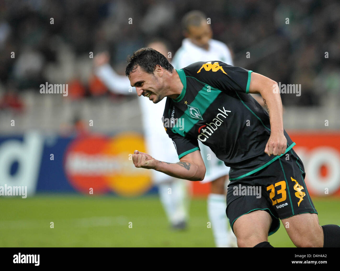 Bremen's Hugo Almeida celebrates his 2-2 score during the group B Champions League match Panathinaikos Athens vs Werder Bremen at 'Spiros Louis' Olympic Stadium in Athens, Greece, 22 October 2008. The match ended in a 2-2 tie. Photo: Carmen Jaspersen Stock Photo