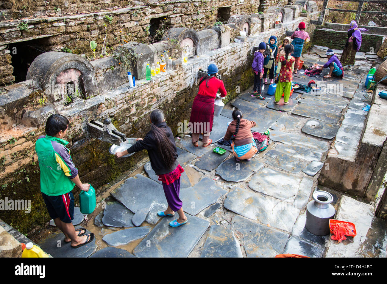 Teendhara, spring and water fountain in Bandipur, Nepal Stock Photo Alamy