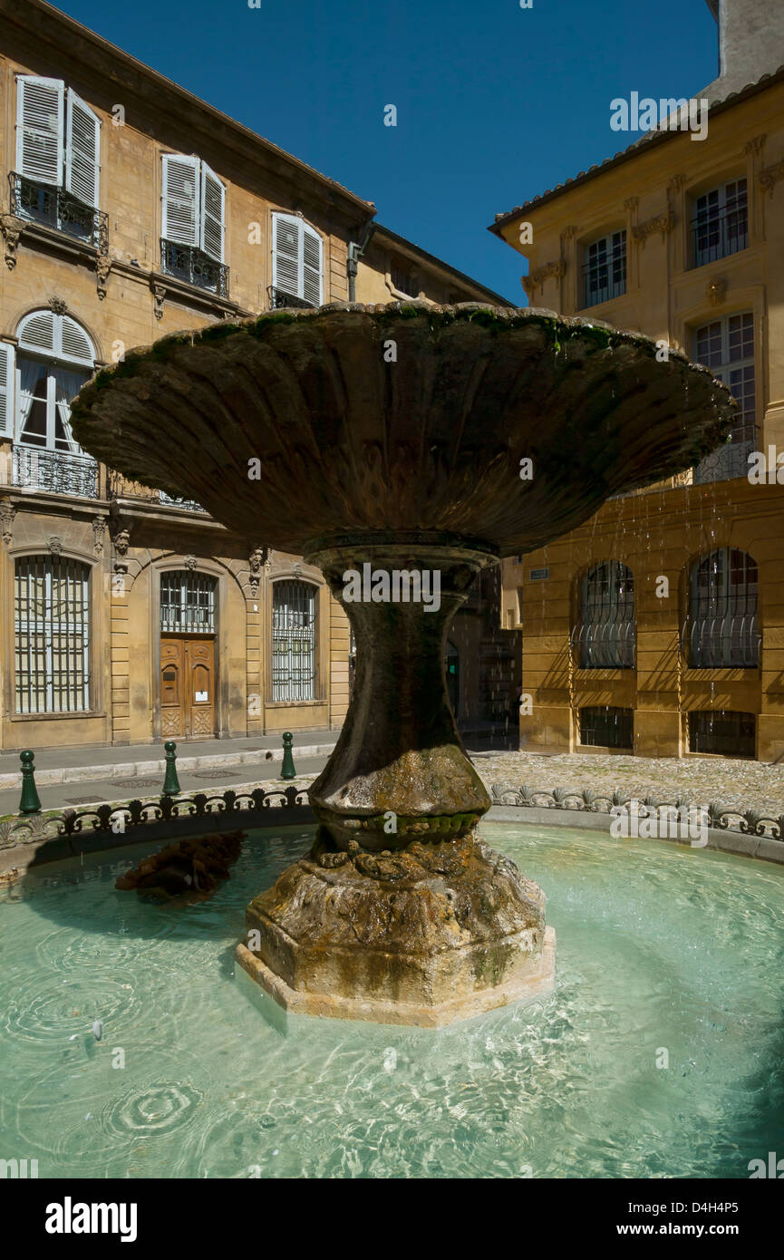 Aix en provence place dalbertas hi-res stock photography and images - Alamy