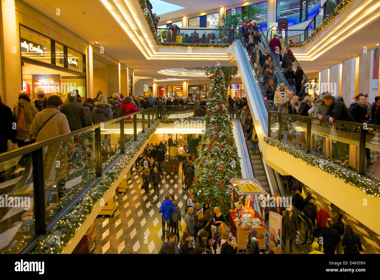 Saturn Shopping Centre At Christmas Munster North Rhine Westphalia Stock Photo Alamy
