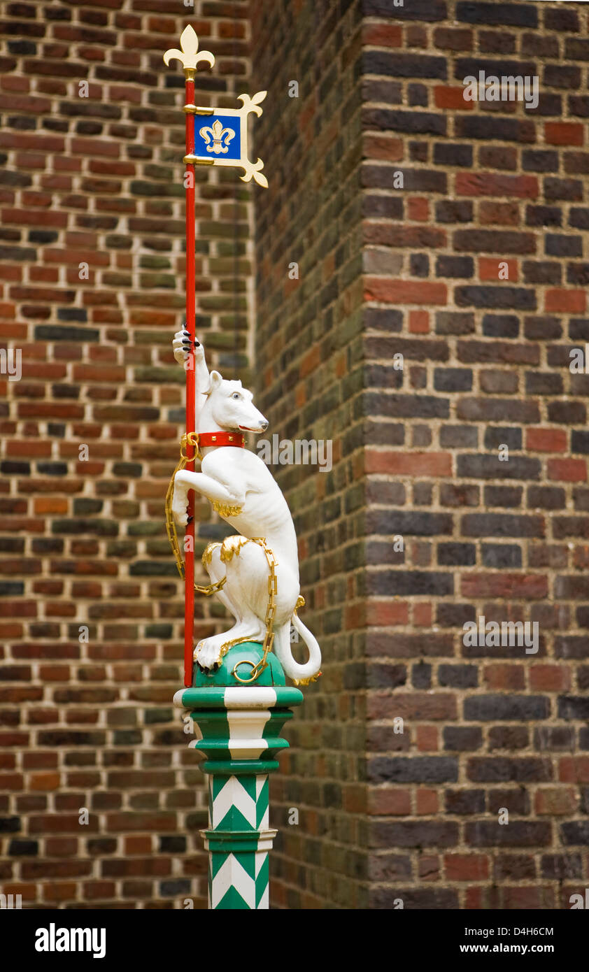 Heraldic beast (dog) in Chapel Court Garden, Hampton Court Palace, Surrey, England Stock Photo