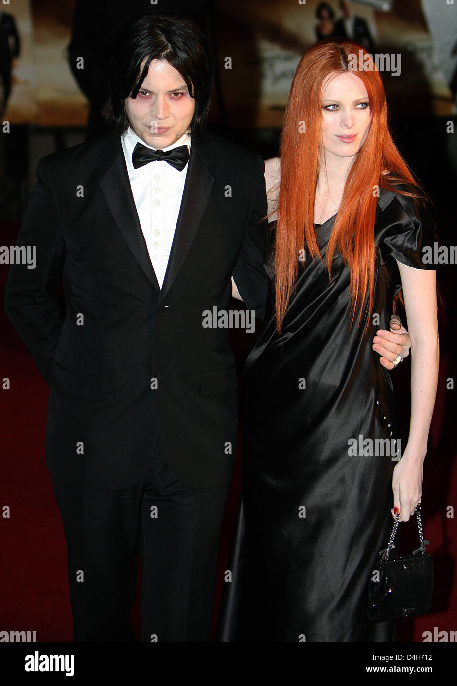 Singer Jack White and his wife Karen Elson arrive for the world premiere of the new James Bond film 'Quantum Of Solace' at Odeon Leicester Square in London, Great Britain, 29 October 2008. Photo: Patrick van Katwijk Stock Photo