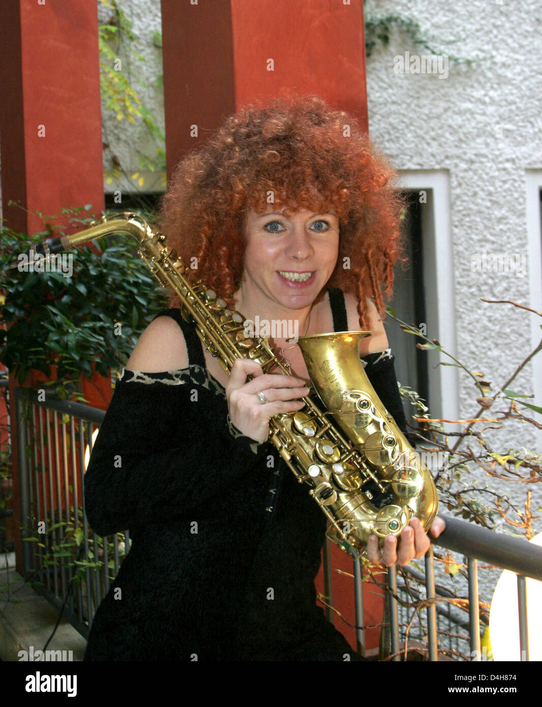 Saxophon player Tina Tandler poses during a press conference at restaurant Guy in Berlin, Germany, 05 November 2008. The upcoming jazz festival, to take place at the Palais of Berlin?s Radio Tower (Funkturm) on 29 November, was introduced during the conference. Photo: Xamax Stock Photo