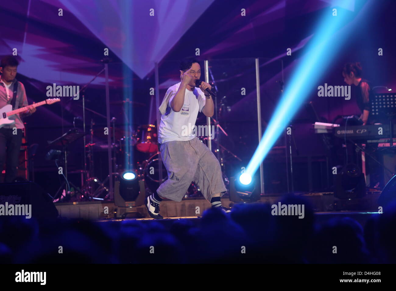 Eason Chan held a mini concert with other singers in Hong Kong, China