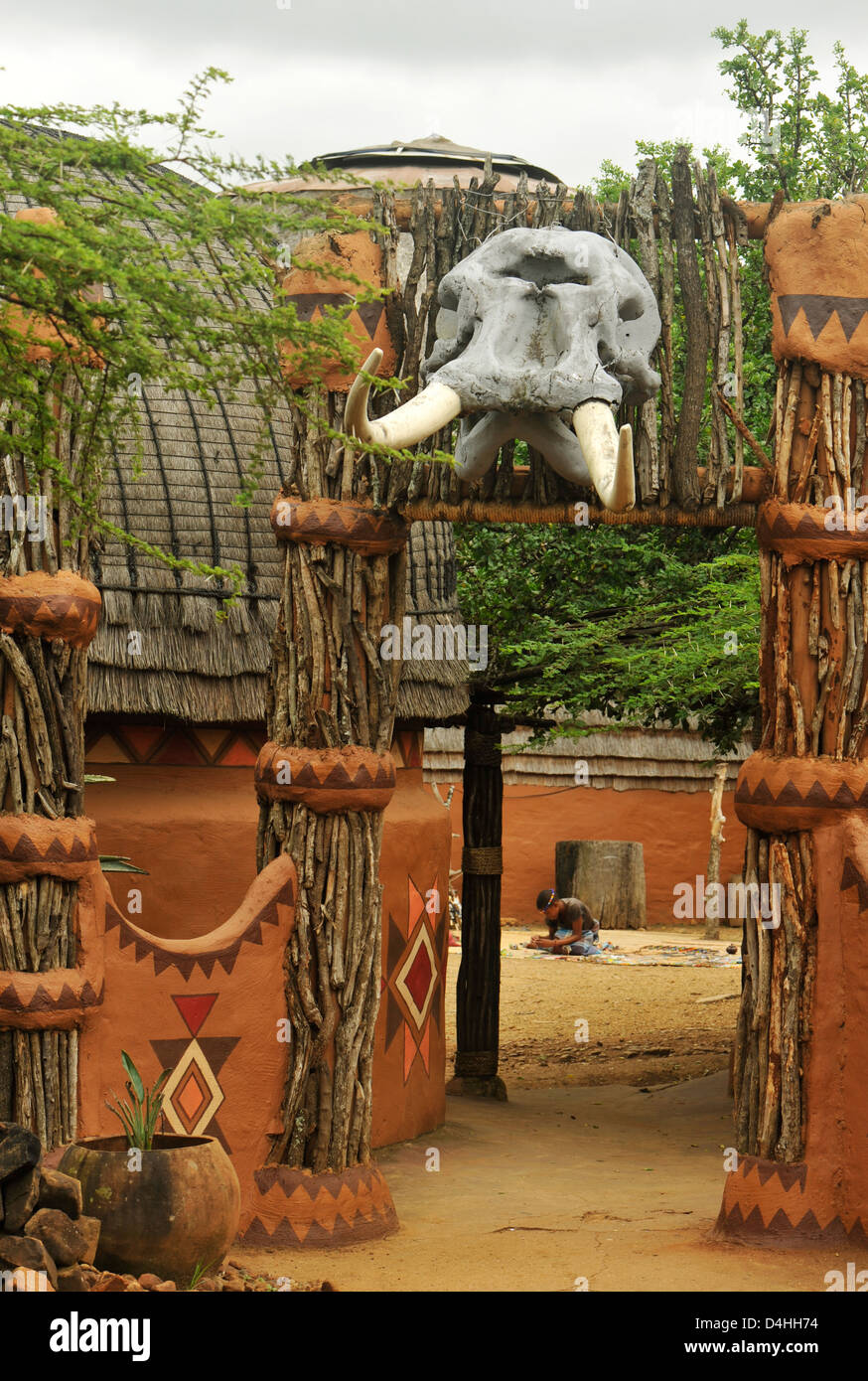 Eshowe, KwaZuluNatal, South Africa, elephant skull with tusks above