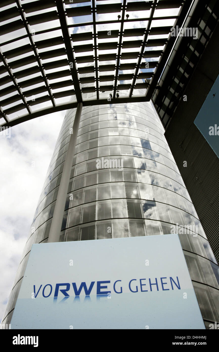 The corporate head office of Germany?s second largest energy company RWE captured in Essen, Germany, 14 August 2008. RWE plans to take over the leading Dutch energy company Essent. The company intends to submit a cash offer of around 9.3 billion Euros, as RWE announced on 12 January 2009 in Essen. The take-over only applies to all shares of the power and gas company without the net Stock Photo