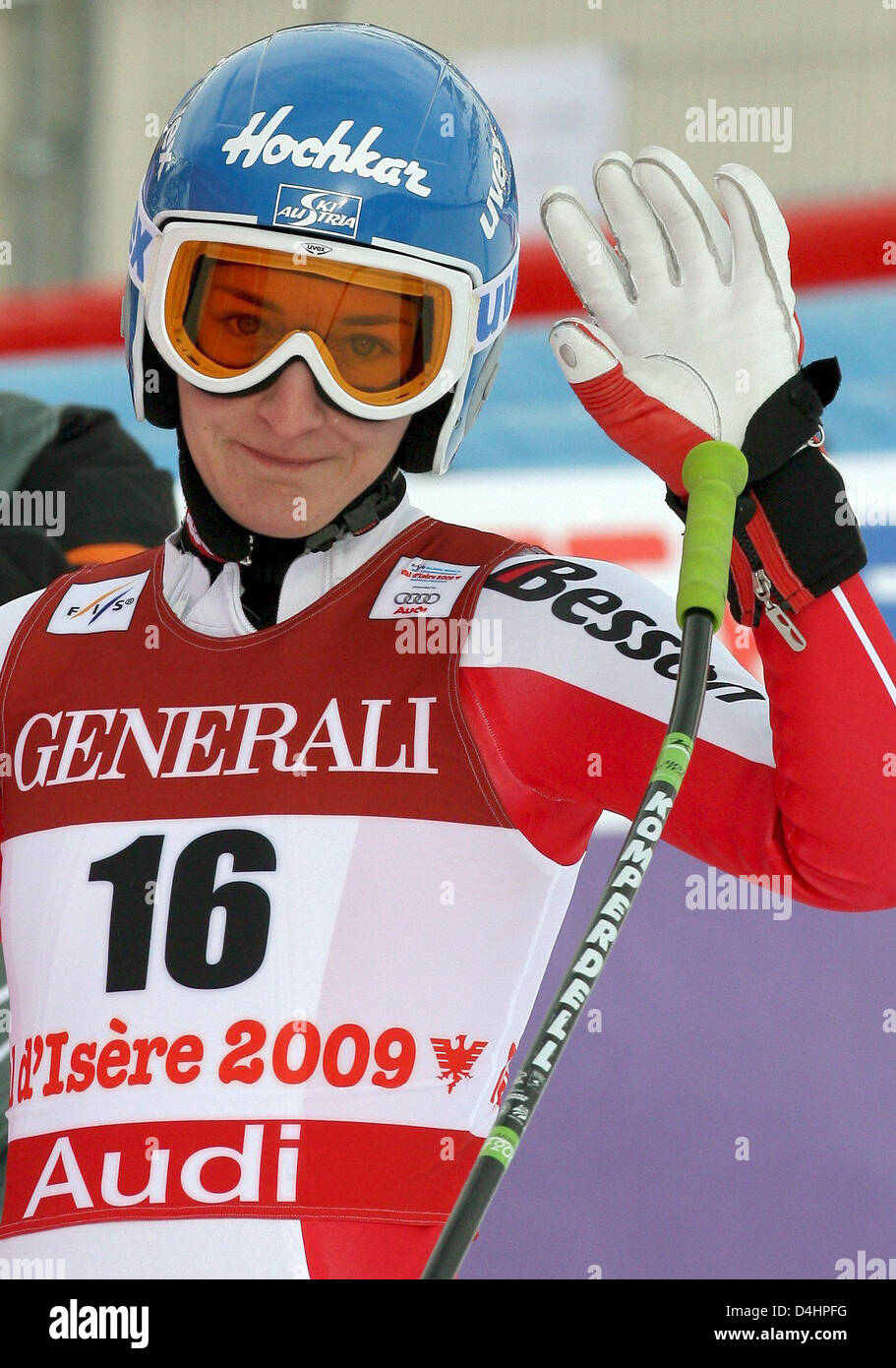 Austria?s Kathrin Zettel reacts in the finish after her run in the Women's Combined Downhill during the Alpine Skiing World Championships in Val d'Isere, France, 06 February 2009. Photo: STEPHAN JANSEN Stock Photo