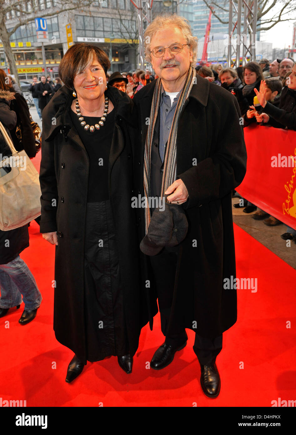 German writer Paul Maar and his wife Nele arrive for the premiere of their film ?Lippel?s Dream? at the 59th Berlin International Film Festival in Berlin, Germany, 06 February 2009. The film runs in the Generation section of the Berlinale, a total of 18 films compete for the Silver and Golden Bears of the 59th Berlinale. Photo: Gero Breloer Stock Photo