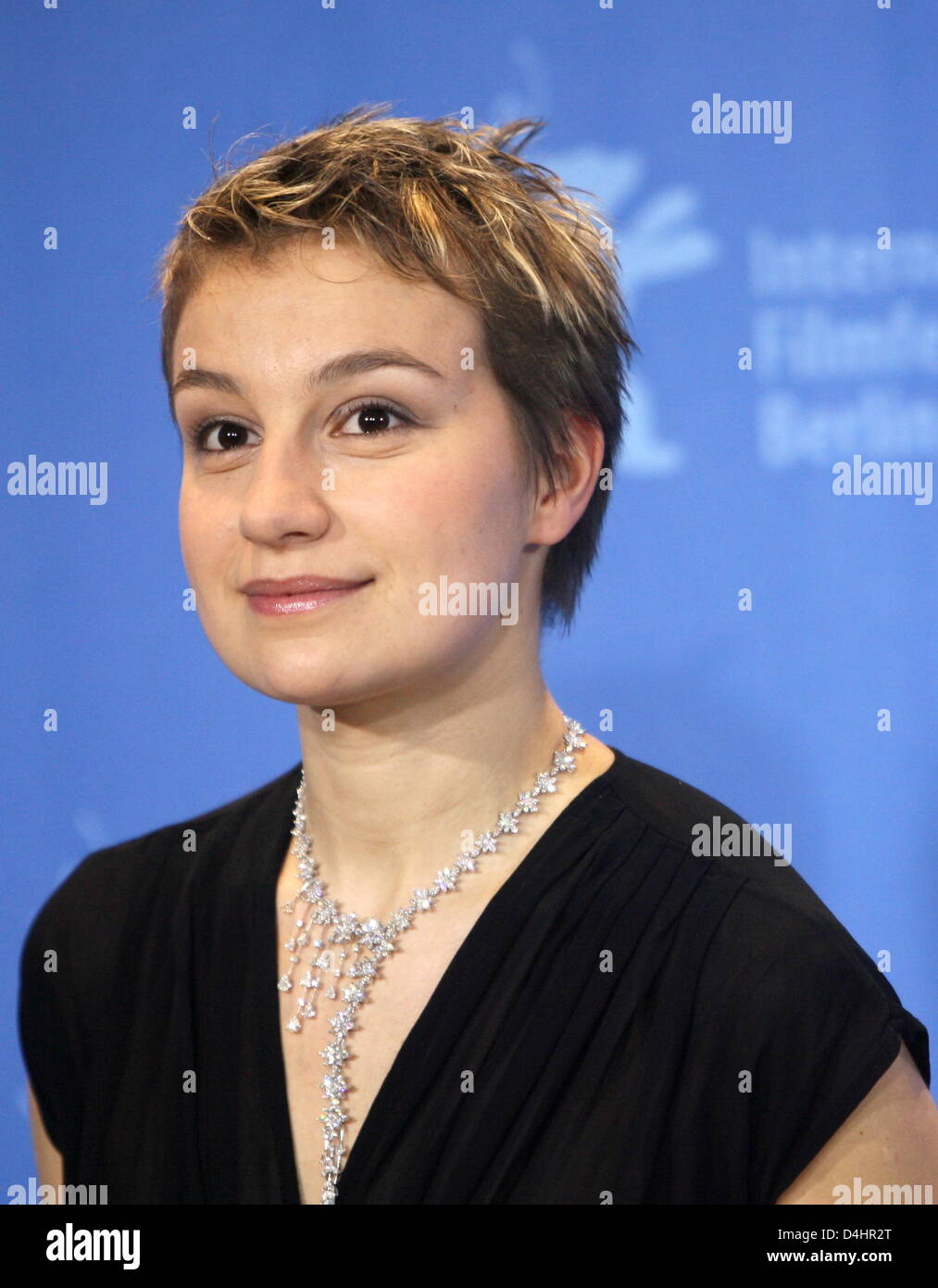 Romanian actress Anamaria Marinca poses at the photocall for her film ?Storm? at the 59th Berlin International Film Festival in Berlin, Germany, 07 February 2009. The film is one of 18 films to compete for the Silver and Golden Bears of the 59th Berlinale. Photo: ALINA NOVOPASHINA Stock Photo
