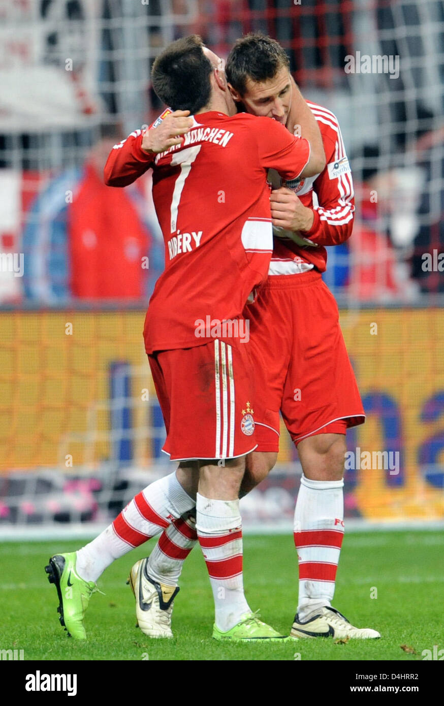 Maillot Bayern Munich 2009-2010 Domicile Blanc, N°7 Ribéry, Autographié, Taille XL