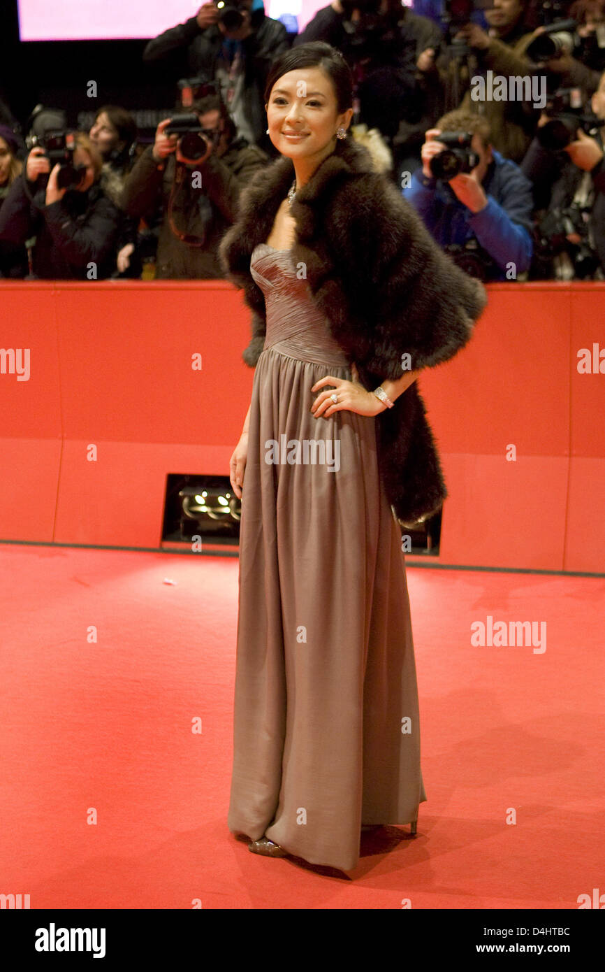 Chinese actress Zhang Ziyi arrives at the premiere of the film ?The Messenger? at the 59th Berlin International Film Festival in Berlin, Germany, 09 February 2009. The film runs in the Competition for the Silver and Golden Bears of the 59th Berlinale. Photo: Arno Burgi Stock Photo