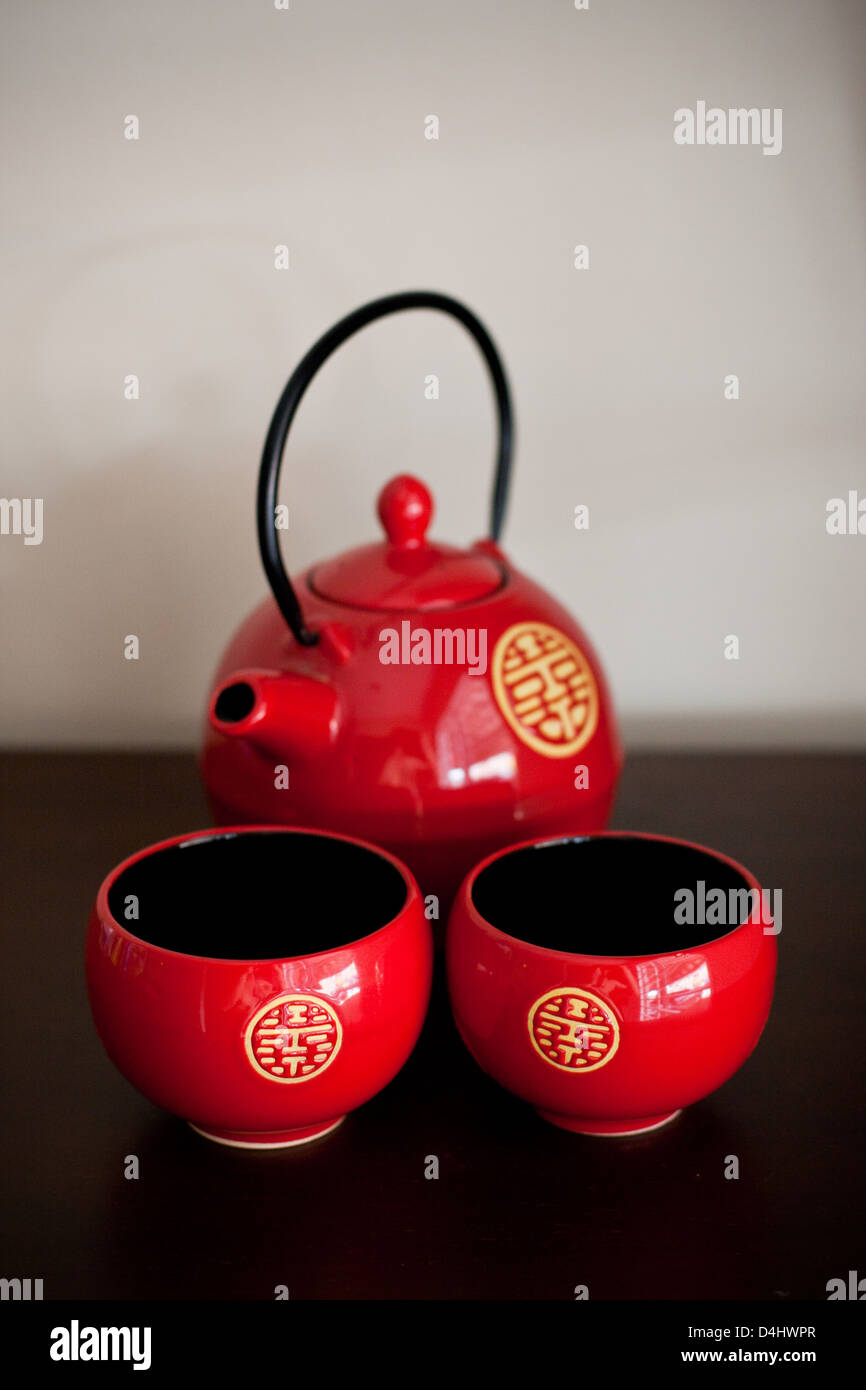 Chinese tea pot hi-res stock photography and images - Alamy
