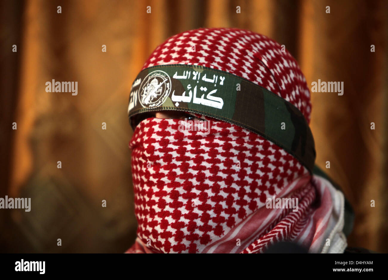 Abu obeida spokesman qassam brigades hi-res stock photography and ...
