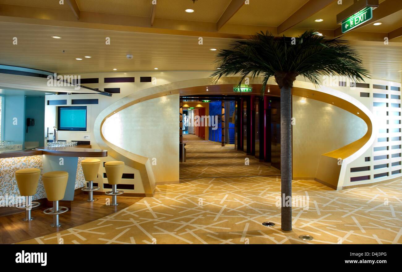 A hallway is pictured on the AIDAstella cruise ship in Hamburg, Germany, 12 March 2013. The AIDAstella has 14 decks, is 253 meters long and 32.2 meters wide. Photo: Sven Hoppe Stock Photo