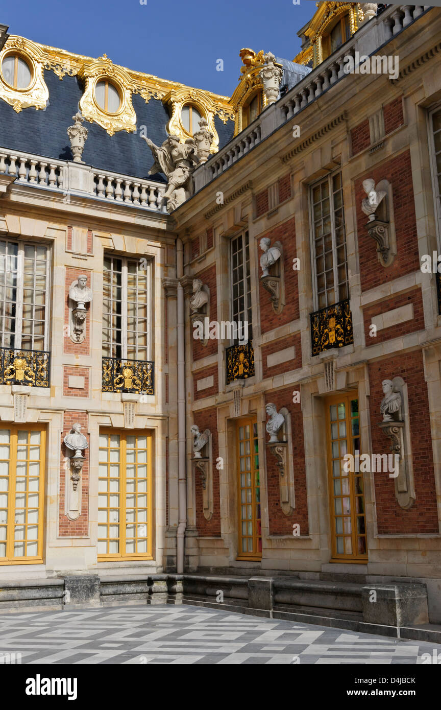 Front facade of Versailles Palace, Versailles, France Stock Photo Alamy