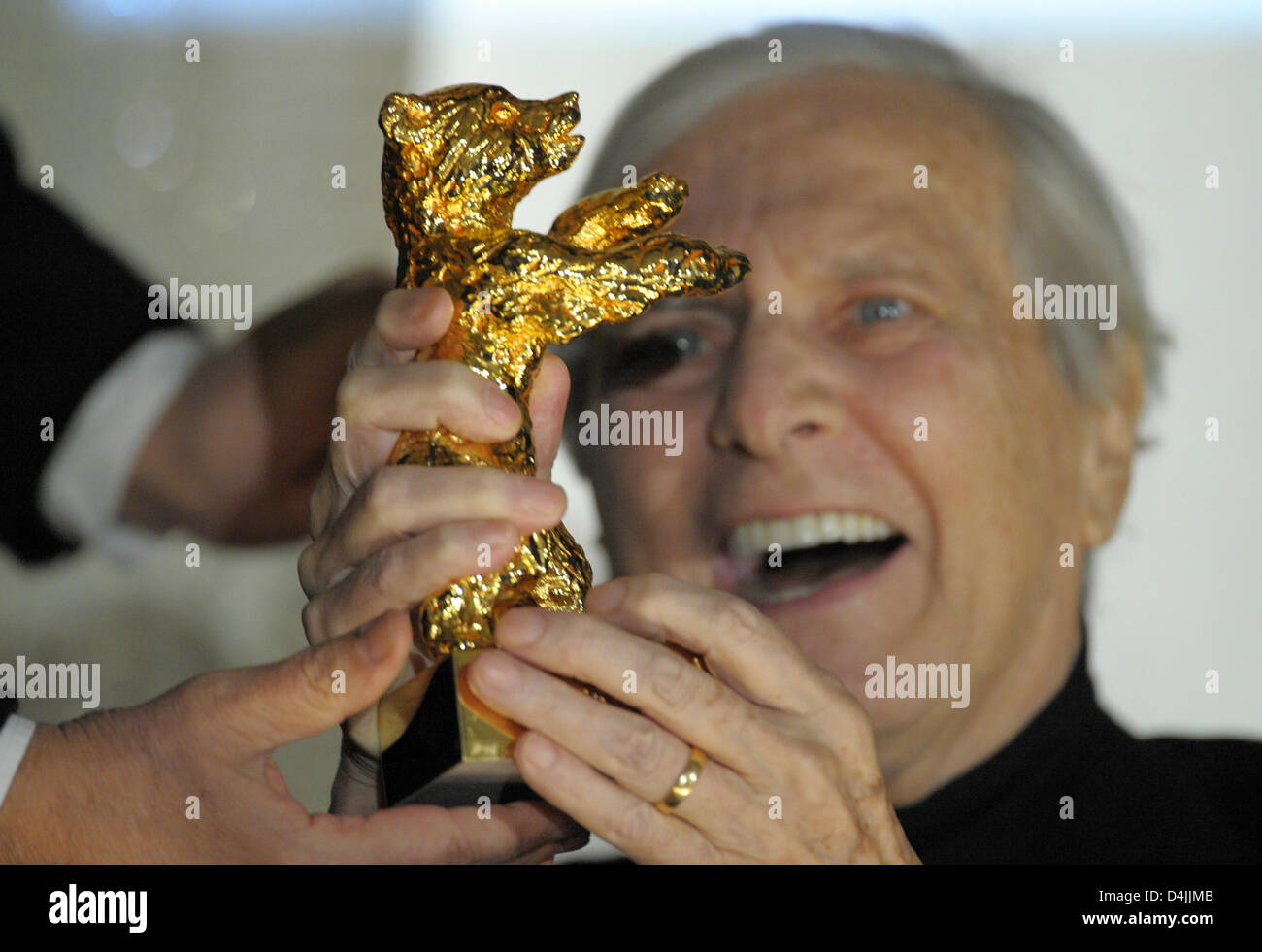 French film composer Maurice Jarre cheers after receiving the Honorary Golden Bear at the 59th Berlin International Film Festival in Berlin, Germany, 12 February 2009. The Berlinale awards an Honorary Golden Bear to important film personalities. Photo: Soeren Stache Stock Photo