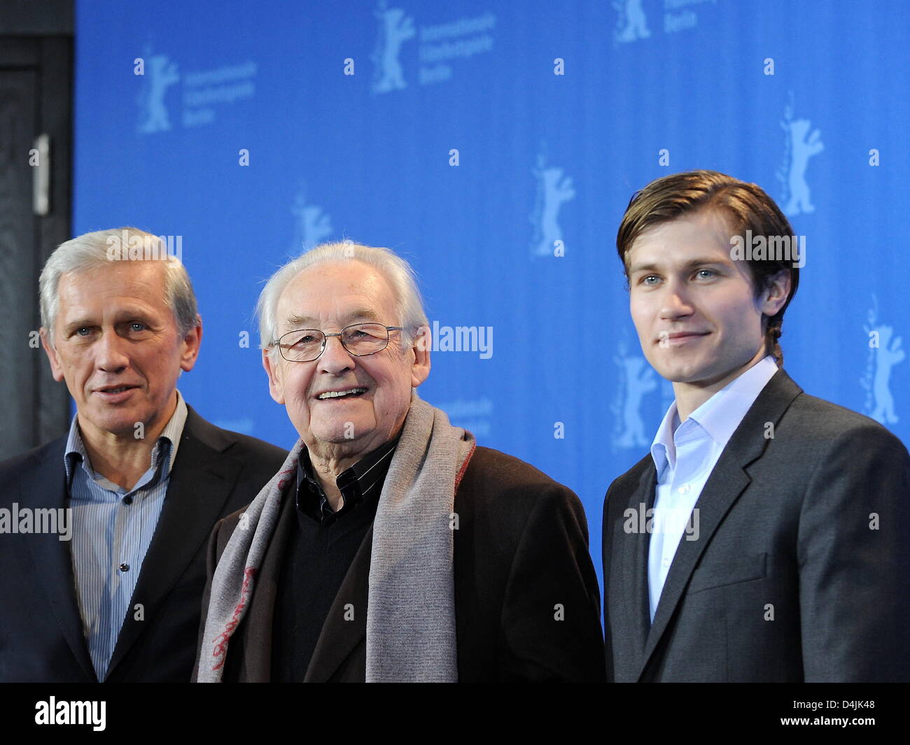 Polish actors Pawel Szajda (R) and Jan Englert (L) pose with Polish director Andrzej Wadja during the photo call on the film ?Sweet Rush? at the 59th Berlin International Film Festival in Berlin, Germany, 13 February 2009. The film runs in Competition, a total of 18 films compete for the Silver and Golden Bears of the 59th Berlinale. Photo: Joerg Carstensen Stock Photo